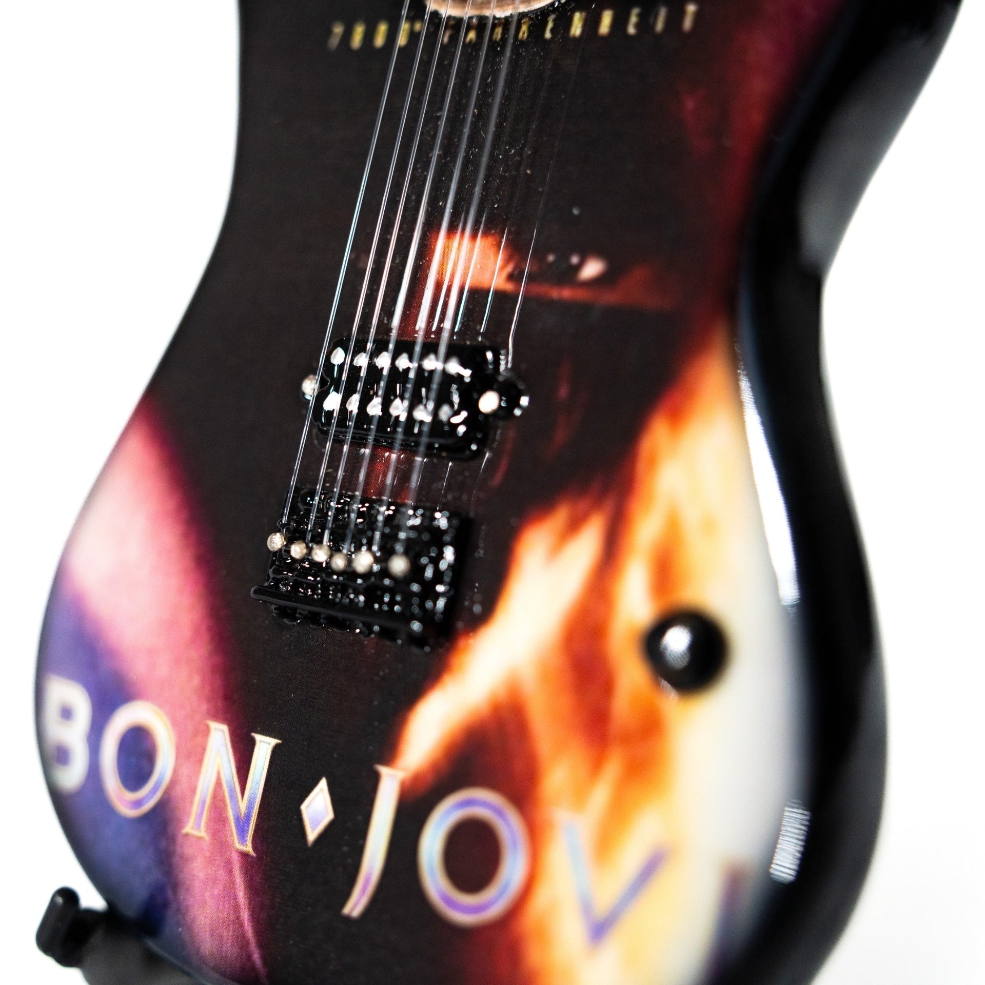 Bon Jovi 7800° Fahrenheit Mini Guitar