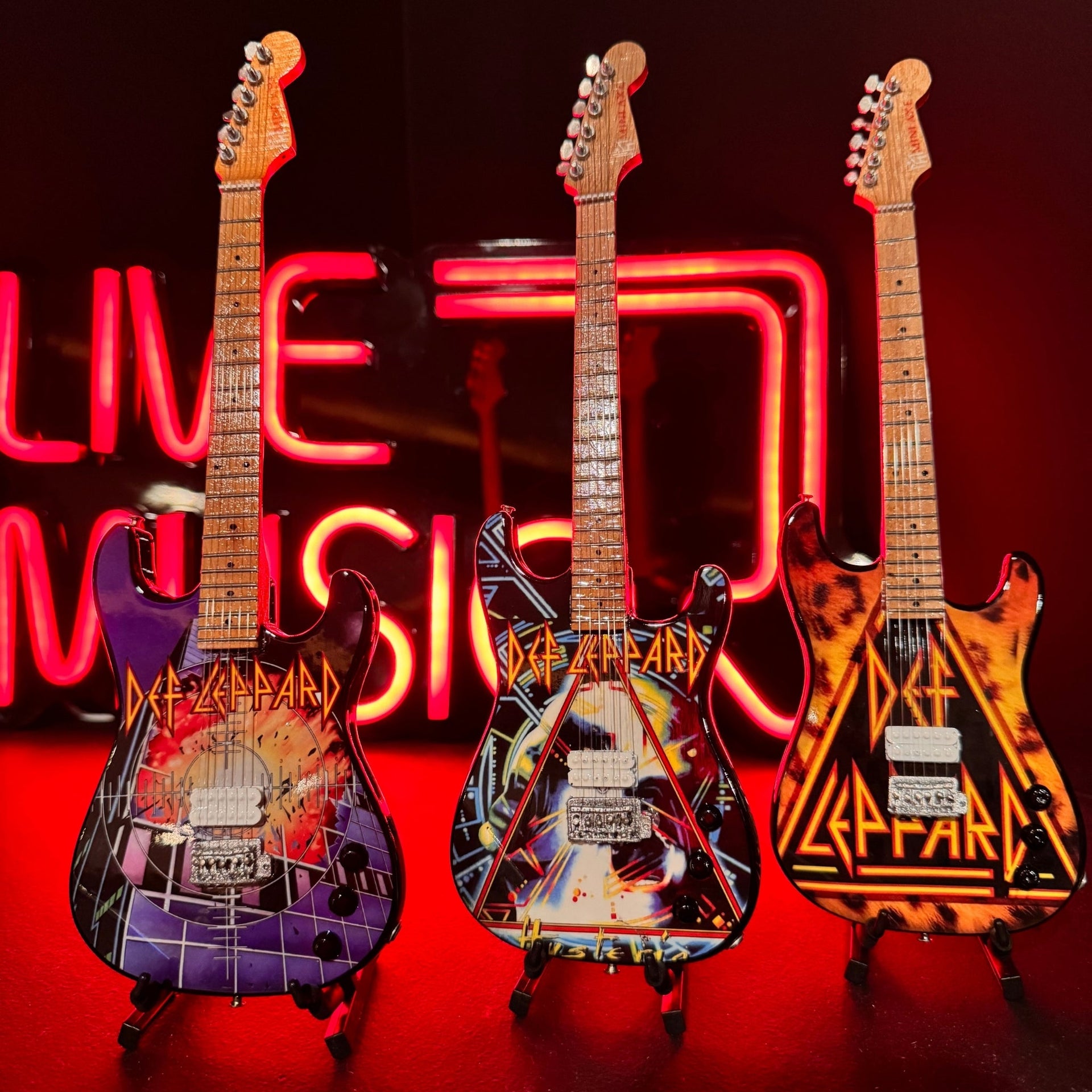 Def Leppard "Pyromania" Mini Guitar
