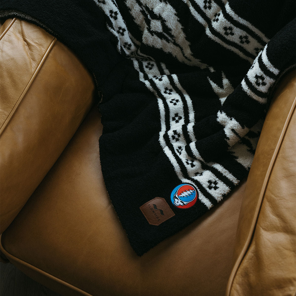 Fillmore Plush Knit Throw Blanket | Grateful Dead x Slowtide