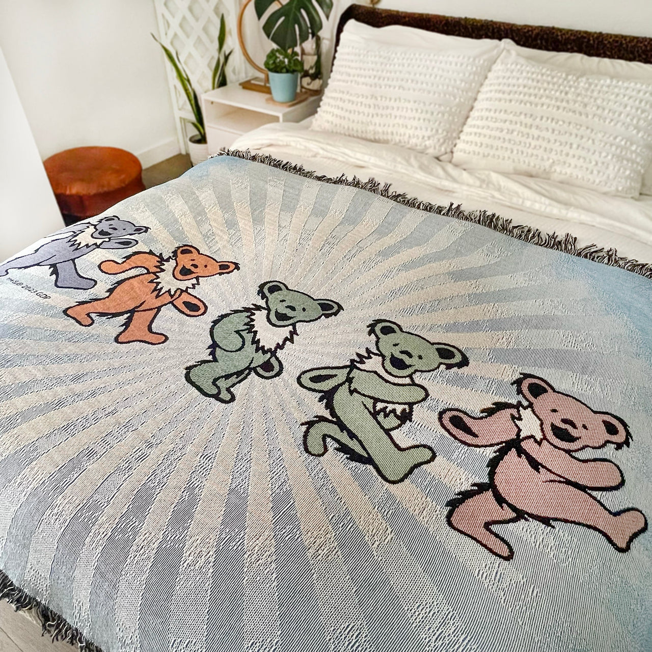 Grateful Dead Pastel Bears Sunburst Woven Cotton Blanket