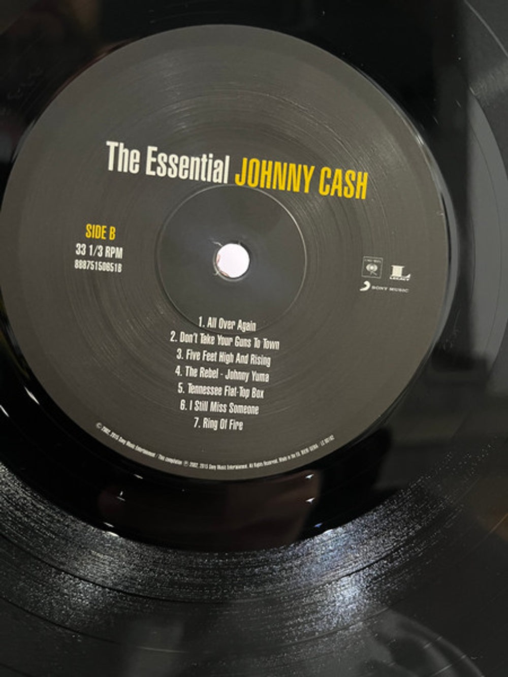 Johnny Cash – The Essential Johnny Cash (2-LP Vinyl) - Close-Up