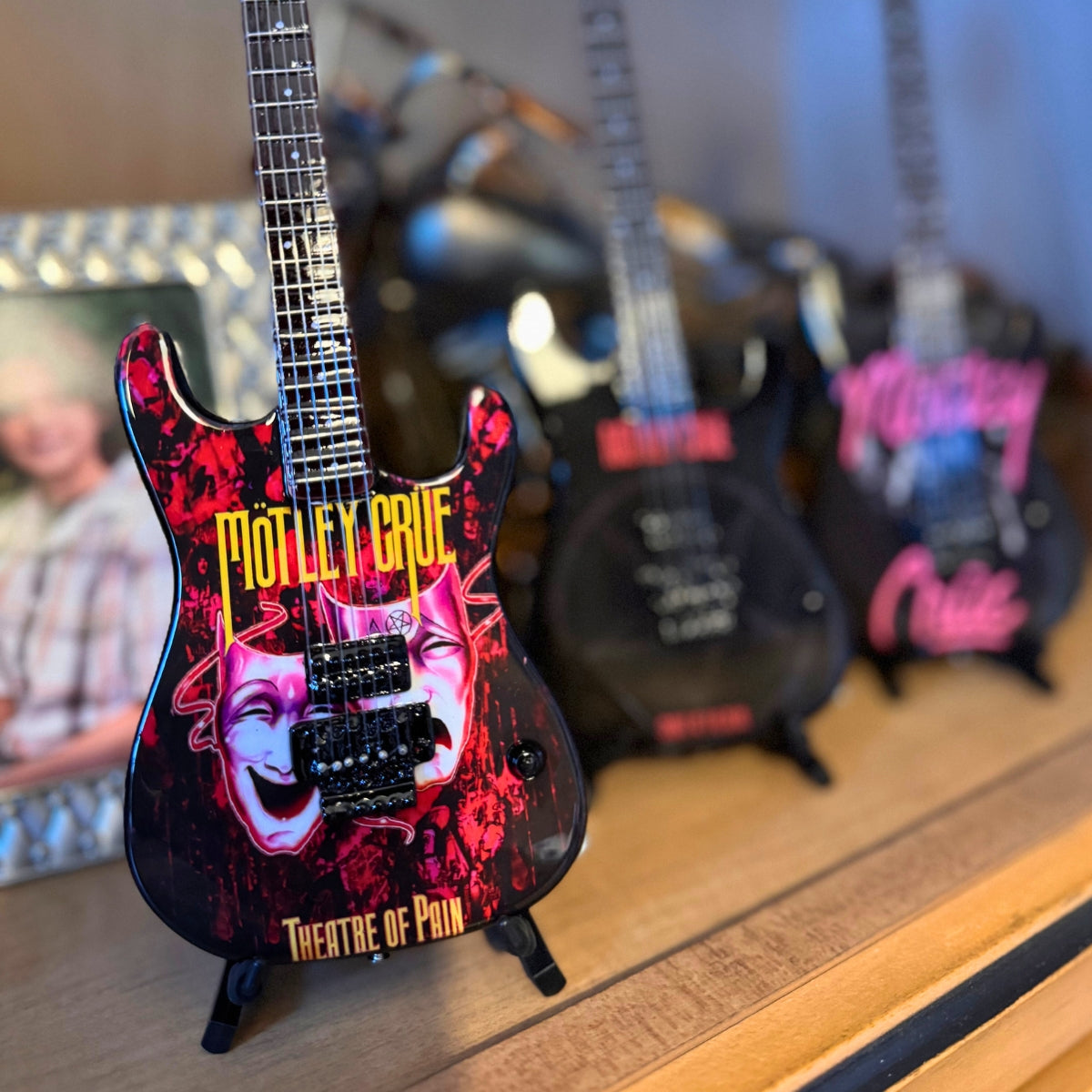 Mötley Crüe "Theatre of Pain" Mini Guitar