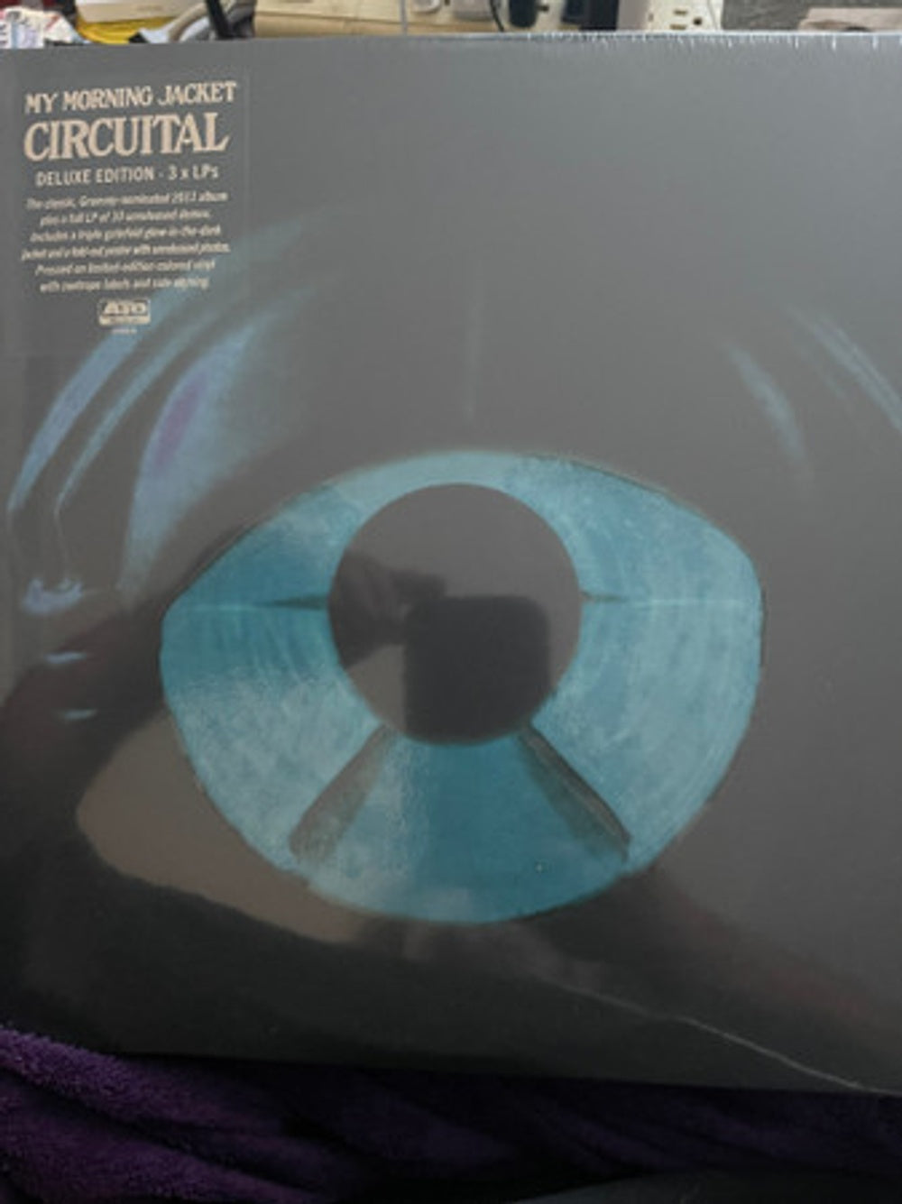 My Morning Jacket – Circuital: Deluxe Edition (Random Color 3-LP Vinyl) - Back