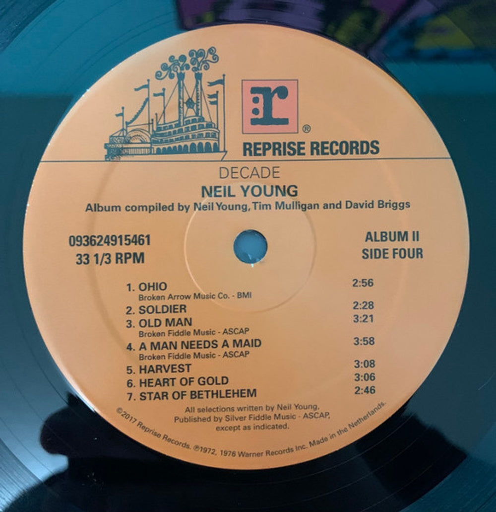 Neil Young – Decade (3-LP Vinyl) - Side View