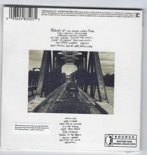 Neil Young and The Chrome Hearts – Talkin To The Trees (CD) - Detail
