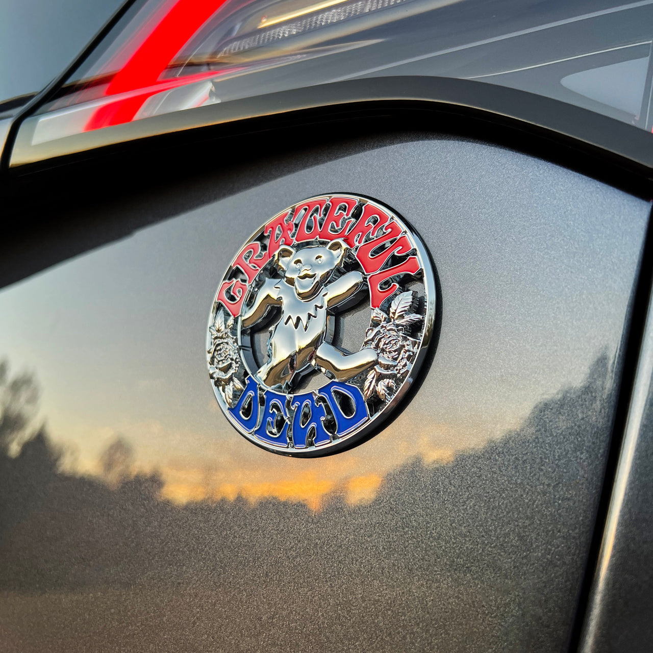 The Bear & Roses Badge