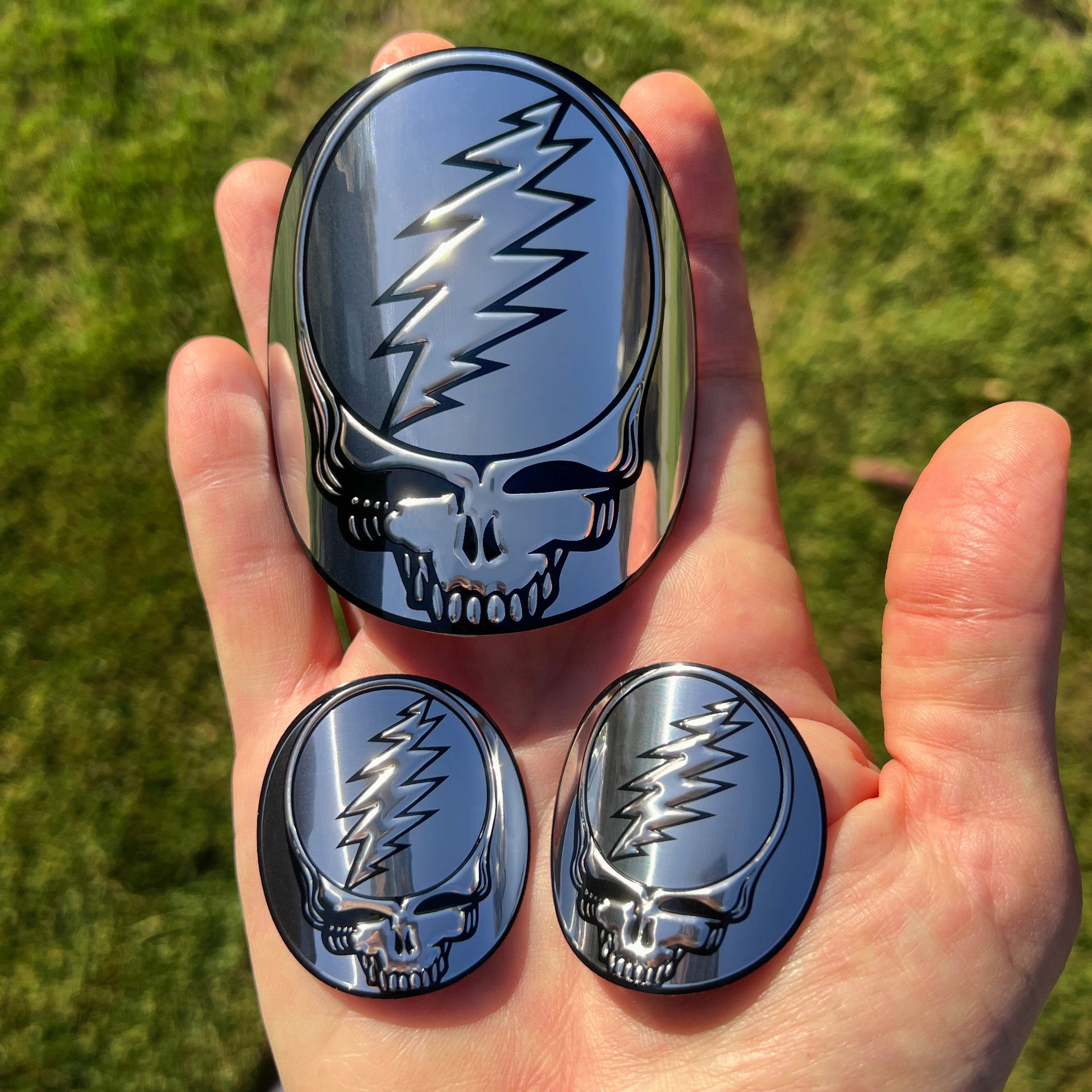 The Silver Stealie Bottle Badge (3-Pack)