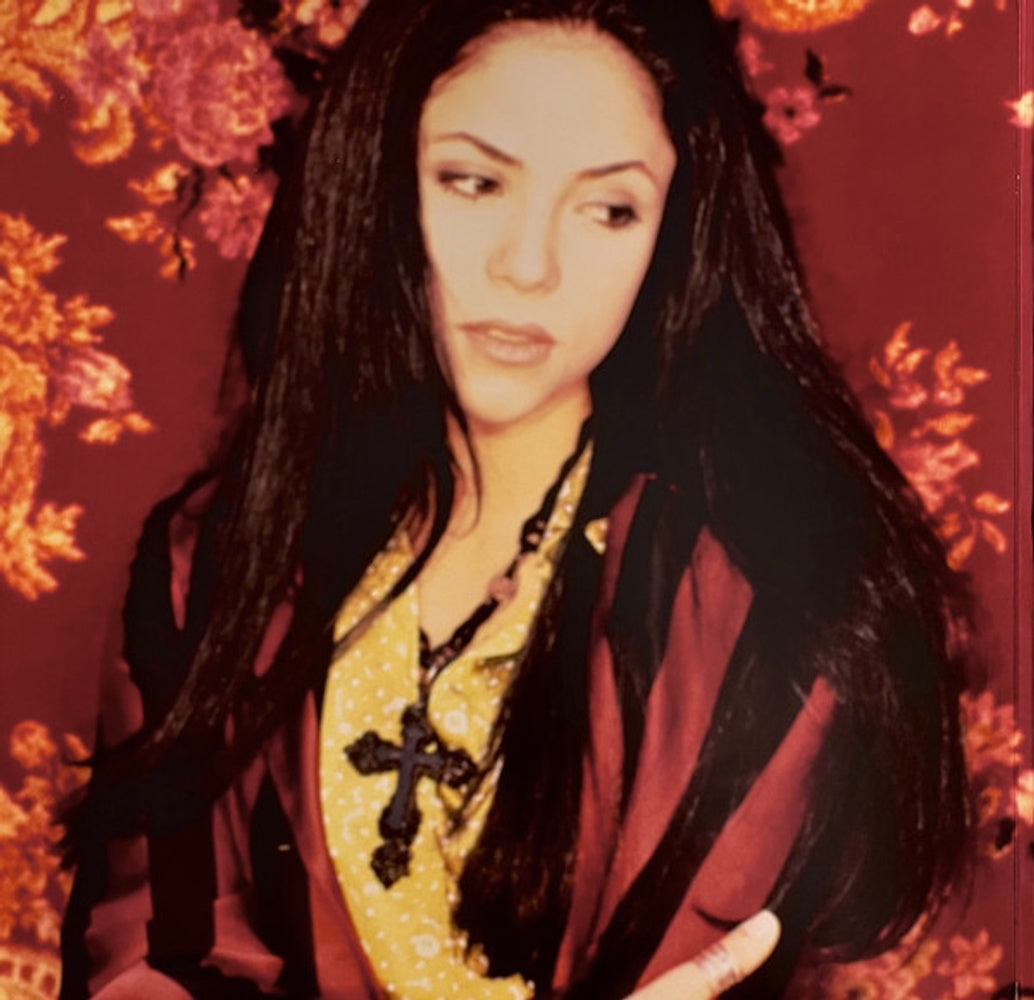 Back Cover 2: Shakira – Pies Descalzos (30th Anniversary, Yellow with Red Swirl Marble Colored LP Vinyl) Vinyl LP | Relix