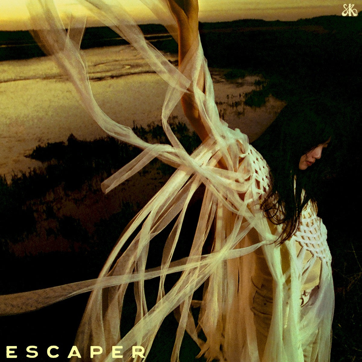 Front Cover: Sarah Kinsley – Escaper Vinyl LP | Relix