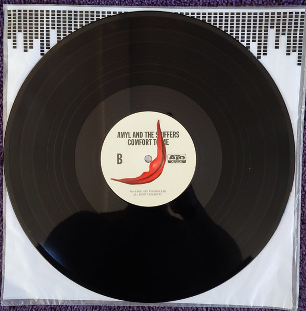 Image 2: Amyl and The Sniffers – Comfort To Me Vinyl LP | Relix
