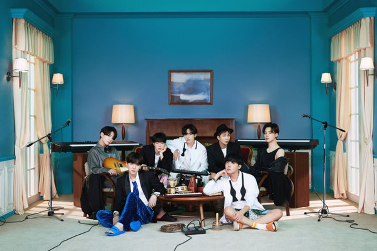 Image 2: BTS – Be (Essential Edition CD) CD | Relix