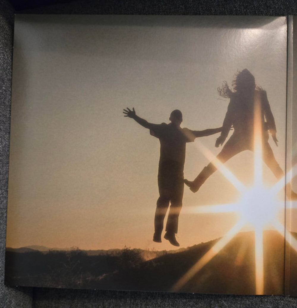 Image 5: Chicano Batman – Notebook Fantasy (Clear LP Vinyl) Vinyl LP | Relix