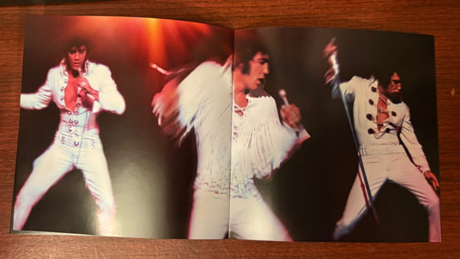 Image 5: Elvis Presley – Epic: Elvis Presley In Concert - O.S.T. CD | Relix