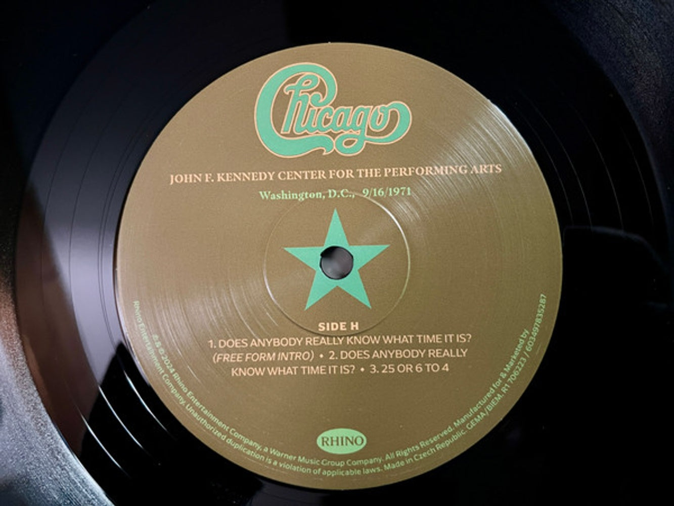 Image 9: Chicago – Chicago At The John F. Kennedy Center For The Perf Vinyl LP | Relix