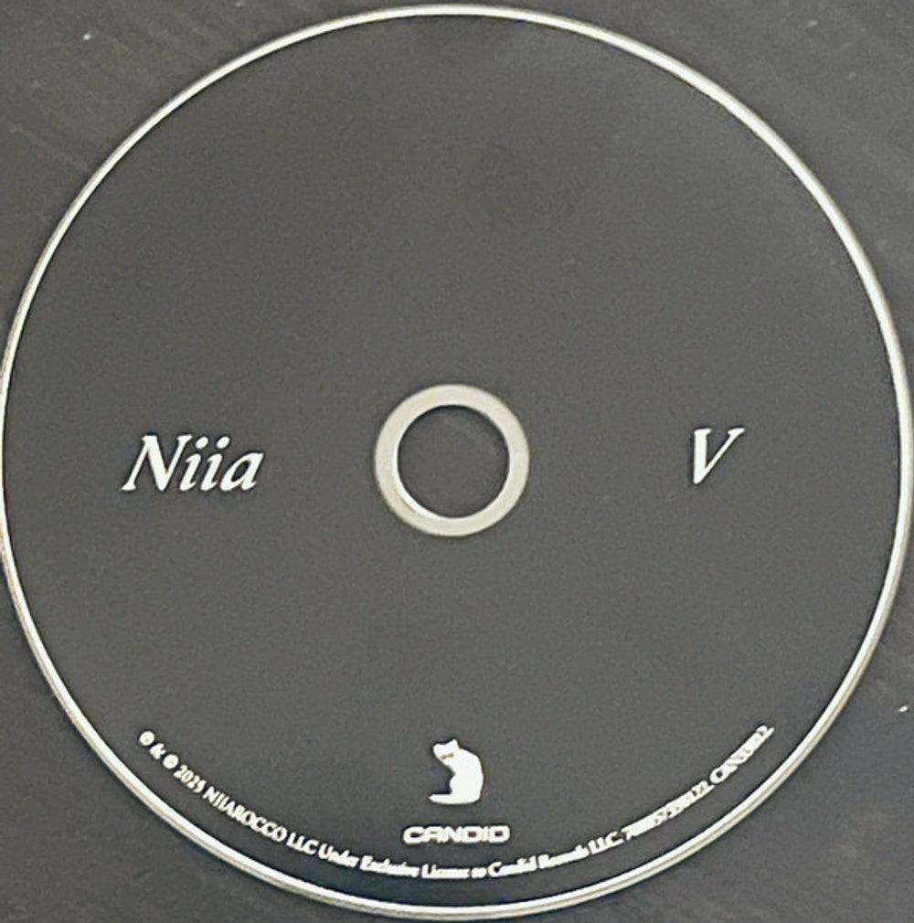 Image: Niia – V CD | Relix