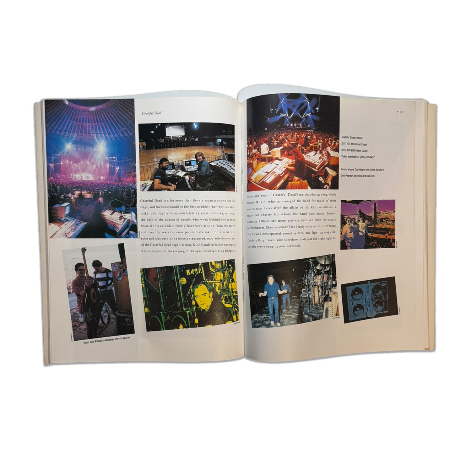 Grateful Dead Built to Last: 25th Anniversary Book – UK & US Edition Set - Detail