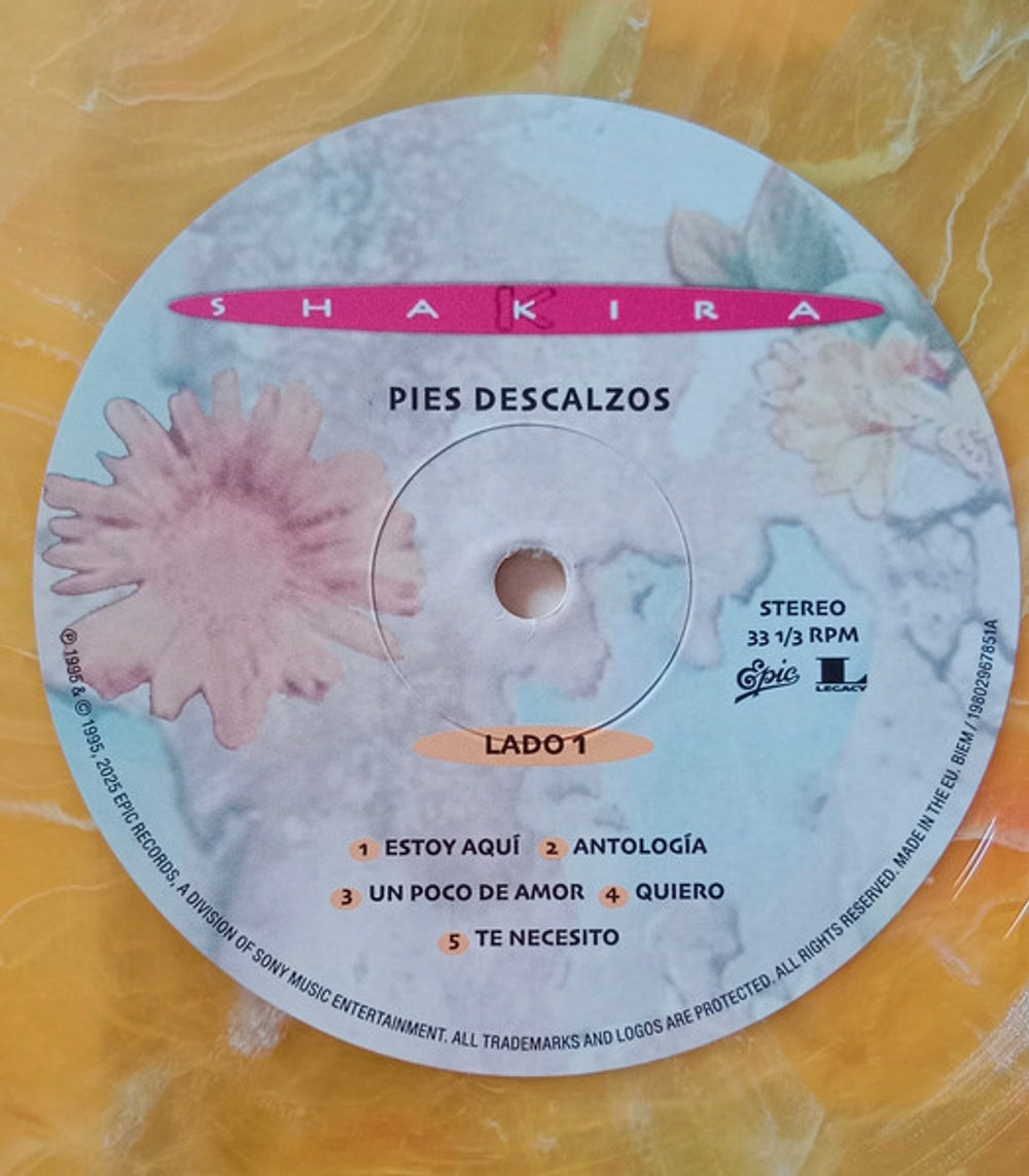 Label Disc: Shakira – Pies Descalzos (30th Anniversary, Yellow with Red Swirl Marble Colored LP Vinyl) Vinyl LP | Relix